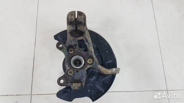 Кулак поворотный передний правый Skoda Octavia A7