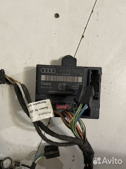 Блок комфорта передней двери Audi A6 C6