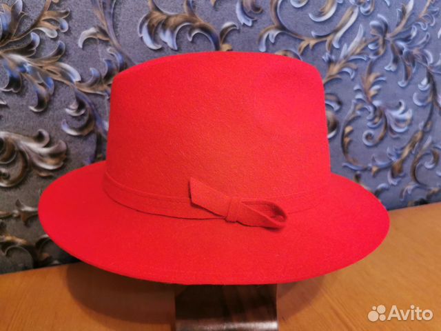 Шляпа женская красная