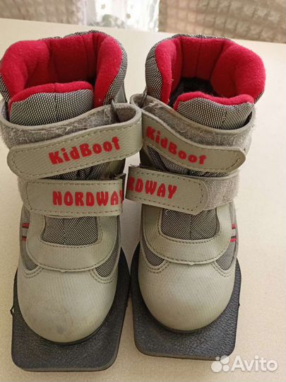 Лыжные ботинки 30 р б/у