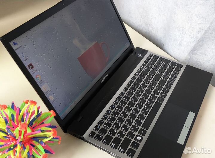 Ноутбук samsung/4 ядра/ssd