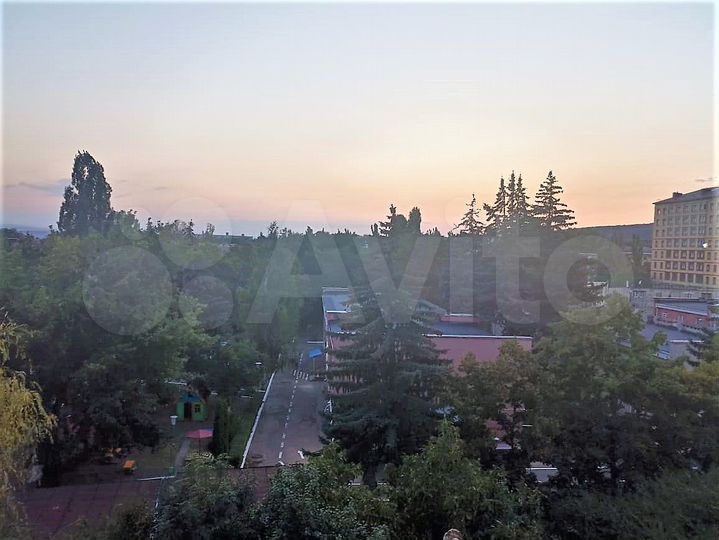 2-к. квартира, 54 м², 5/5 эт.