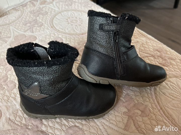 Сапожки для девочки 22