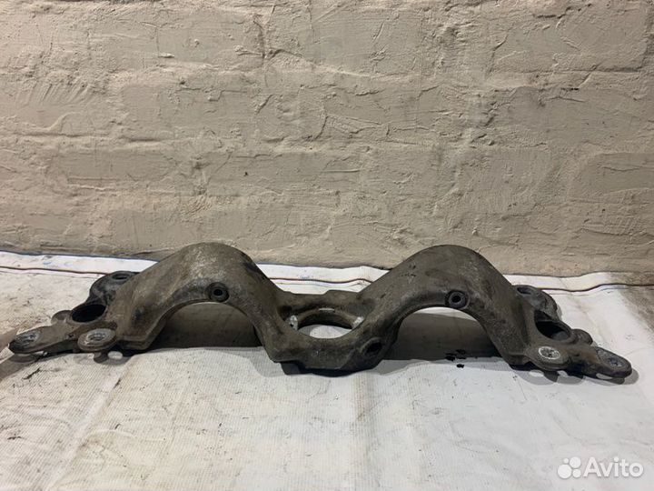 Кронштейн кпп Audi A4 B7 2005-2007 седан 2.0 BRE