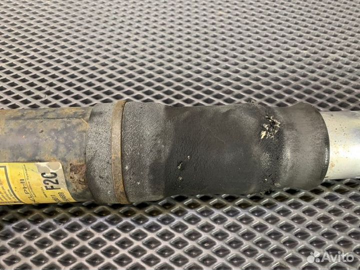 Амортизатор зад. Cadillac Escalade