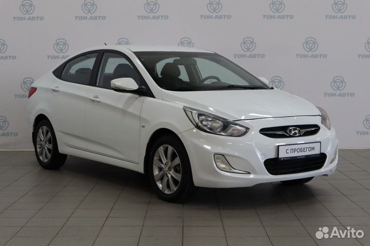 Hyundai Solaris 1.6 AT, 2012, 99 700 км