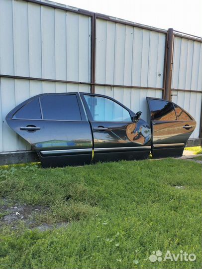 Двери Mercedes W210 E-класс седан