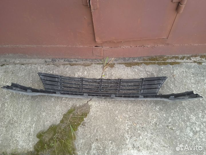 Решётка радиатора нижняя kia Rio