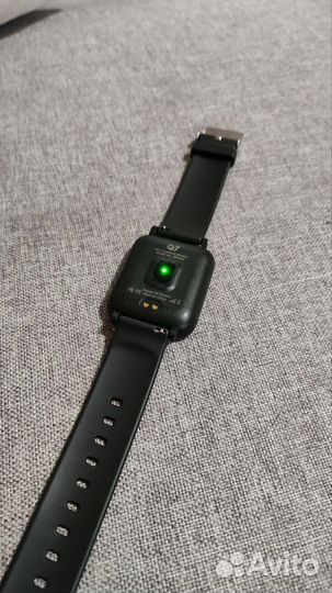 Q7 Smartwatch Model Number 900006 Extra Bands