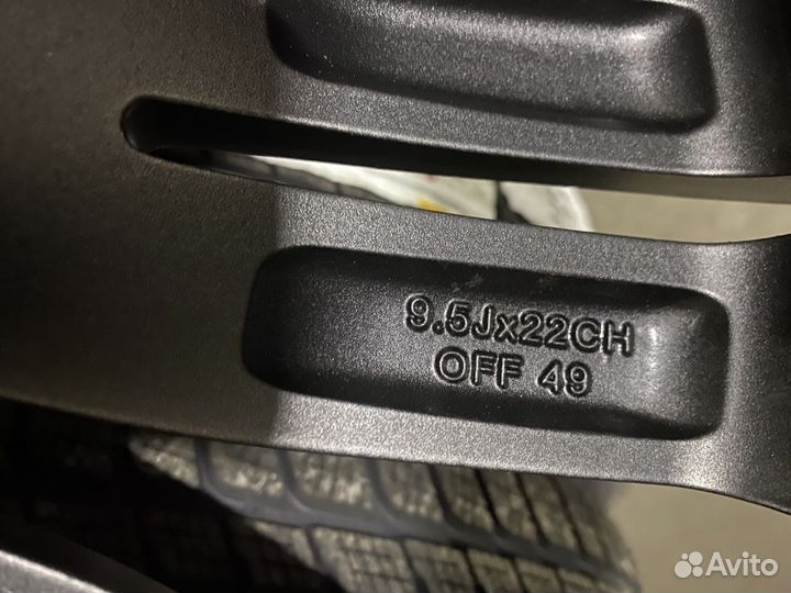 Оригинальные колеса на Range Rover Sport R22