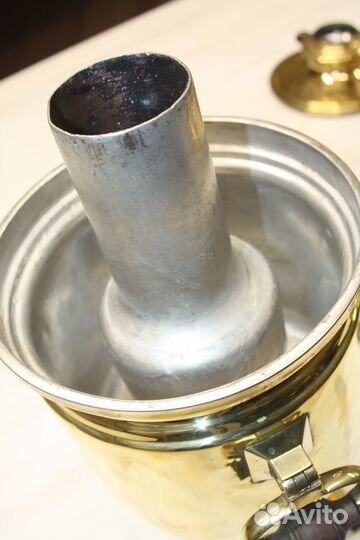 Старинный угольный самовар