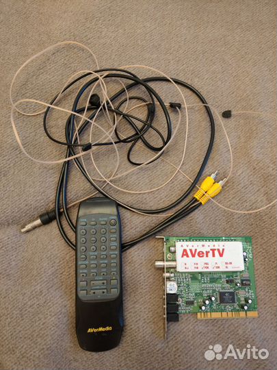 Тв-тюнер AverTV 302