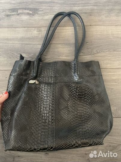 Сумка кожаная черная в идеале