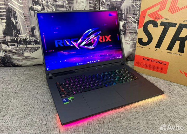 Asus ROG G18 i7 13650HX / RTX 4070 / 32GB / 1TB