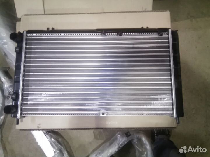 Радиатор на ваз 2108.2109.2114.2115 новый и другие