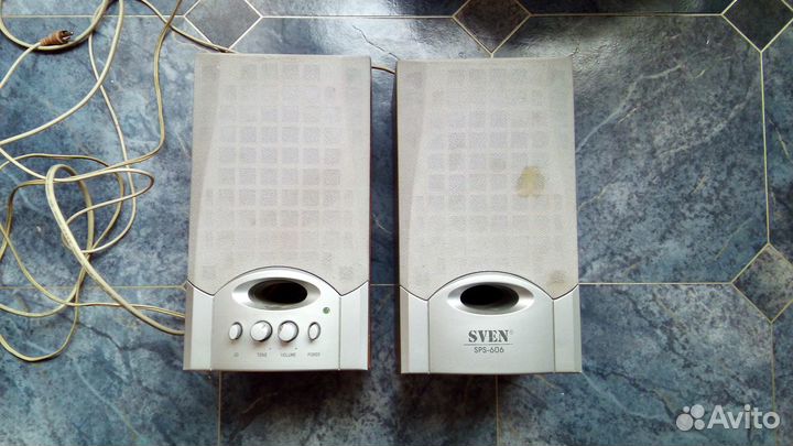 Колонки Sven SPS-606