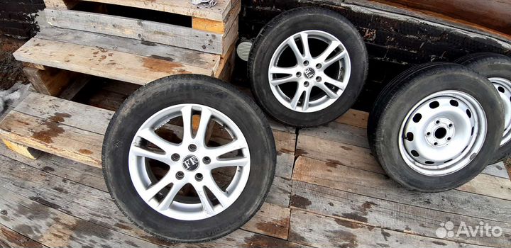 Yokohama BluEarth-A 195/65 R15