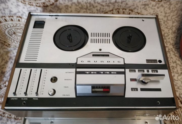 Катушечный магнитофон Grundig
