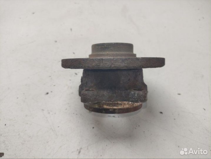 Ступица передняя Volkswagen Passat Cc 2.0 TDI