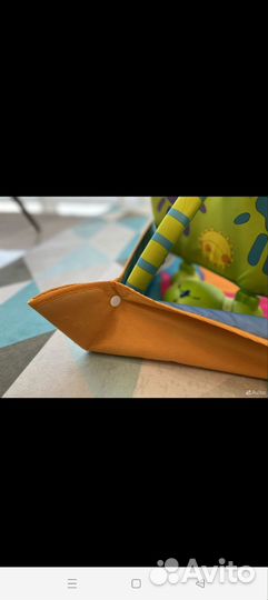 Развивающий коврик и мобиль на кроватку