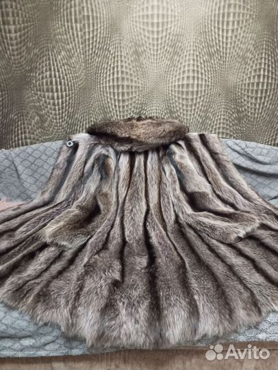 Шуба из меха енота