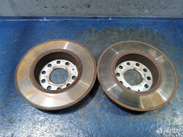 Диски комплект задние Volkswagen Golf 7