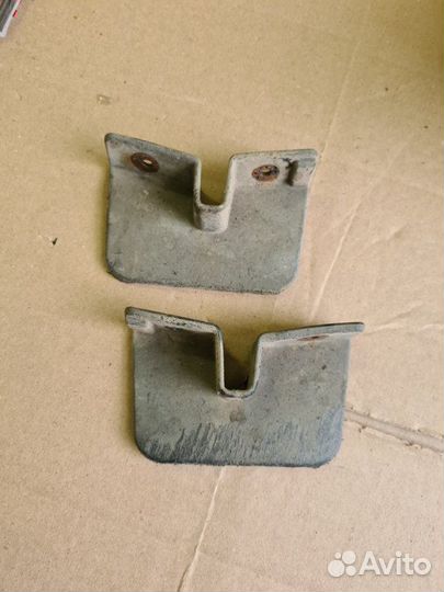 Брызговик задний левый Hyundai Solaris 2011