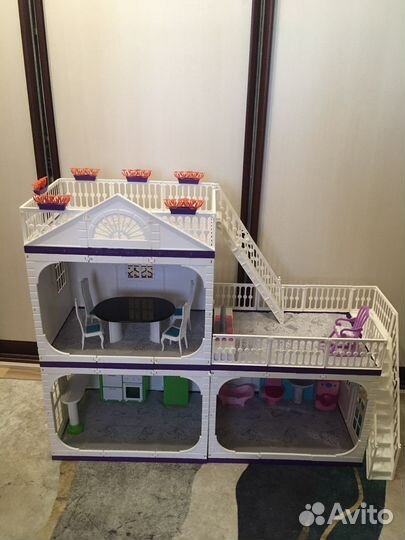 Домик с мебелью
