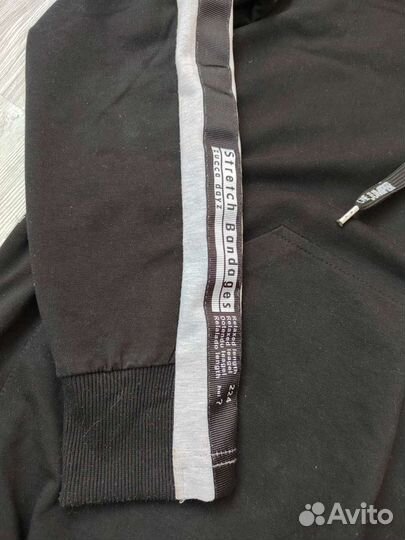 Спортивный костюм