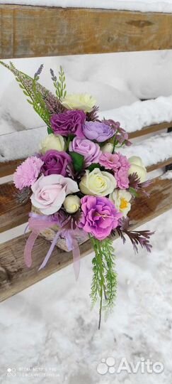 Розы, гвоздики, камелия, гортензия, сакура