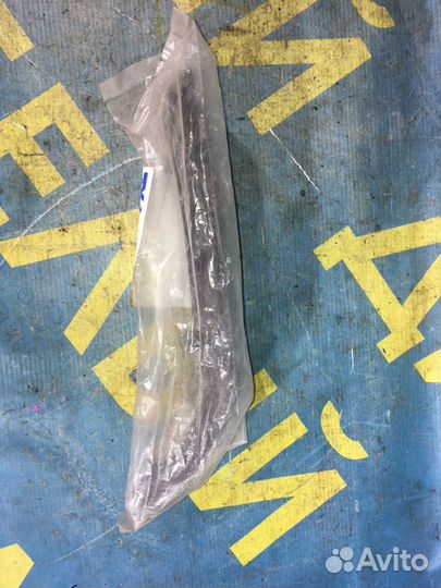 Направляющая бампера Volkswagen Passat B6