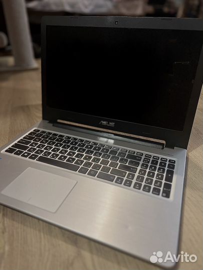Ноутбук asus