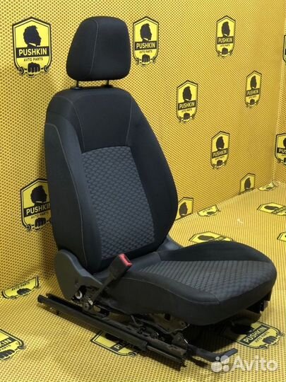 Сиденье переднее левое Opel Astra K