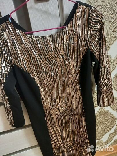 Вечернее платье