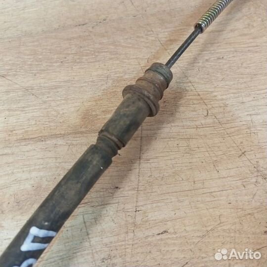 Трос ручника задний правый Subaru Legacy Outback