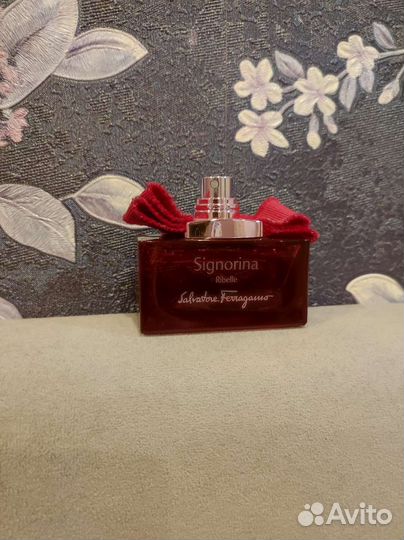 Парфюмированная вода женская