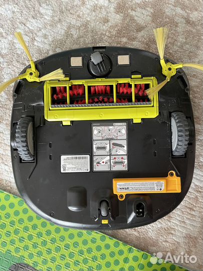 Моющий робот-пылесос LG Hom-bot