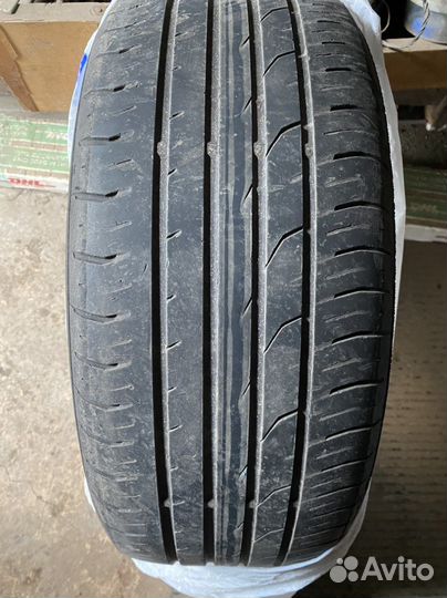Continental ContiPremiumContact 2 215/55 R16 93V