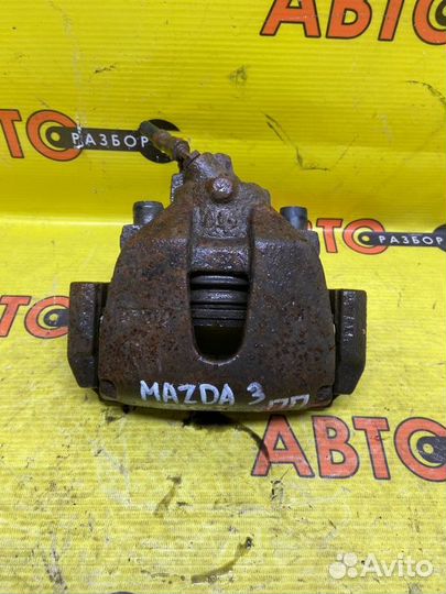 Суппорт передний правый Mazda Mazda3 BK Z6 2003