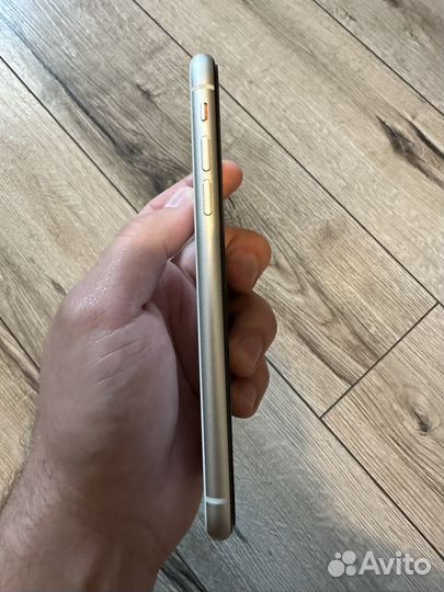 Телефон iPhone 11 128 gb