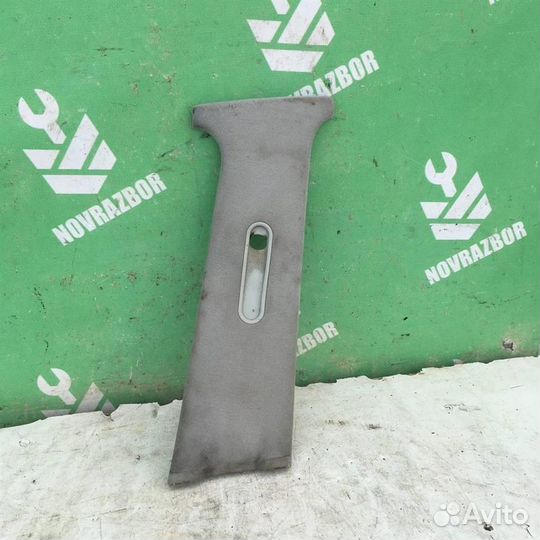 Обшивка стойки Фольксваген Гольф 4 Бора