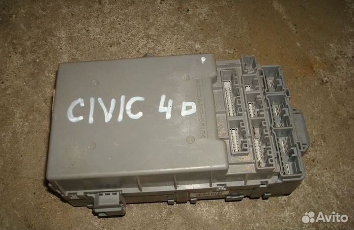 Блок предохранителей Honda Civic viii (2005—2009)