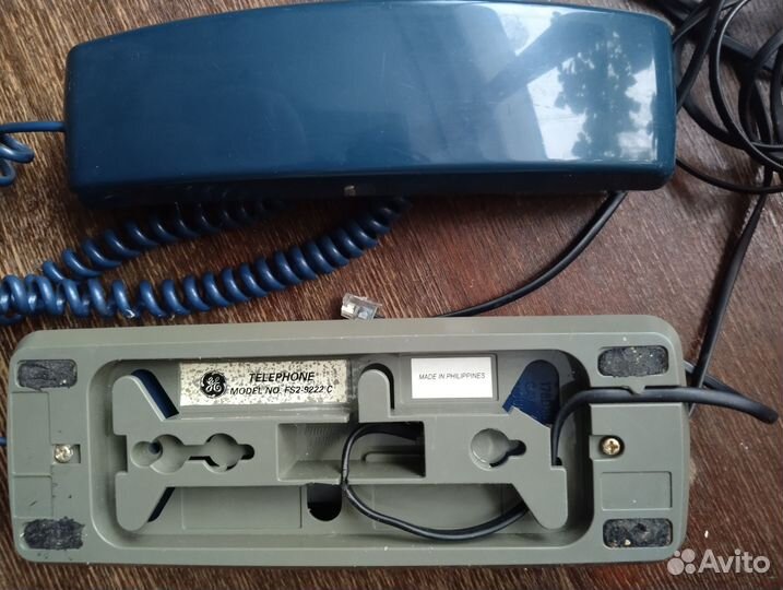 Мобильный телефон