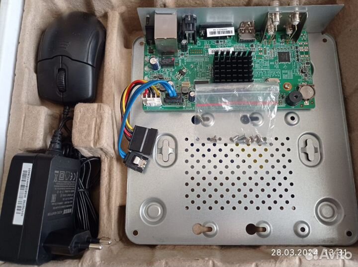 Видеорегистратор Hiwatch DS-H104G