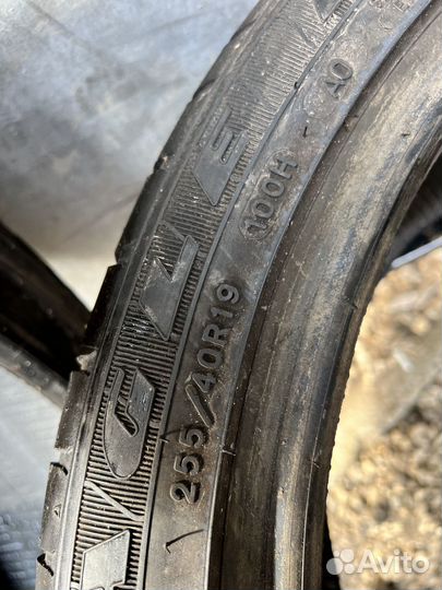 Goodyear Eagle LS 2 255/40 R19