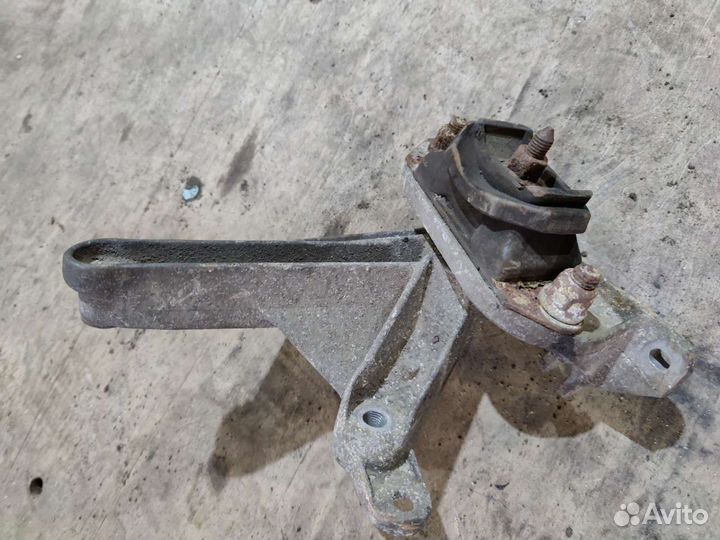 Подушка кпп Renault Logan (курица)