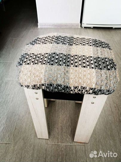 Чехол на табурет