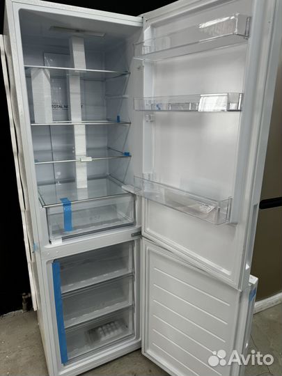 Холодильник с морозильной камерой Haier