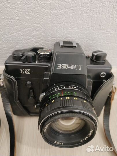 Фотоаппарат Зенит 19 с объективом
