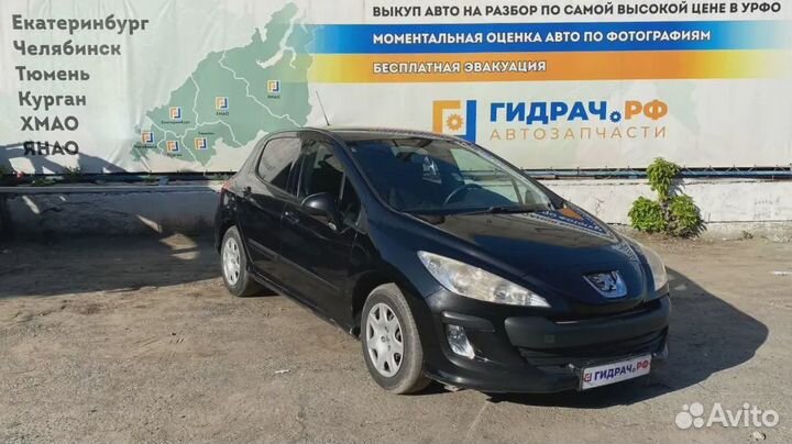 Стекло двери задней правой Peugeot 308 (T7) 9204P5
